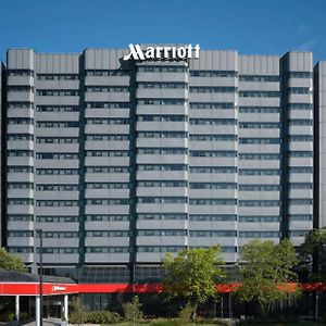 Teaneck Marriott At Glenpointe